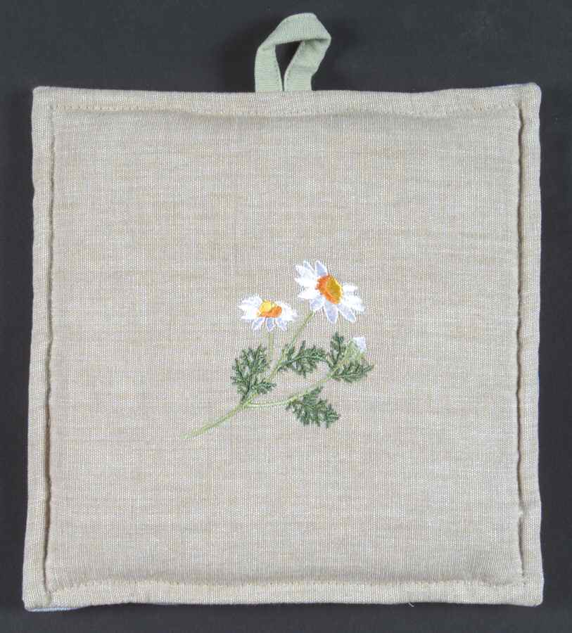 Sarah's Garden Cloth Potholder by Wedgwood-1
