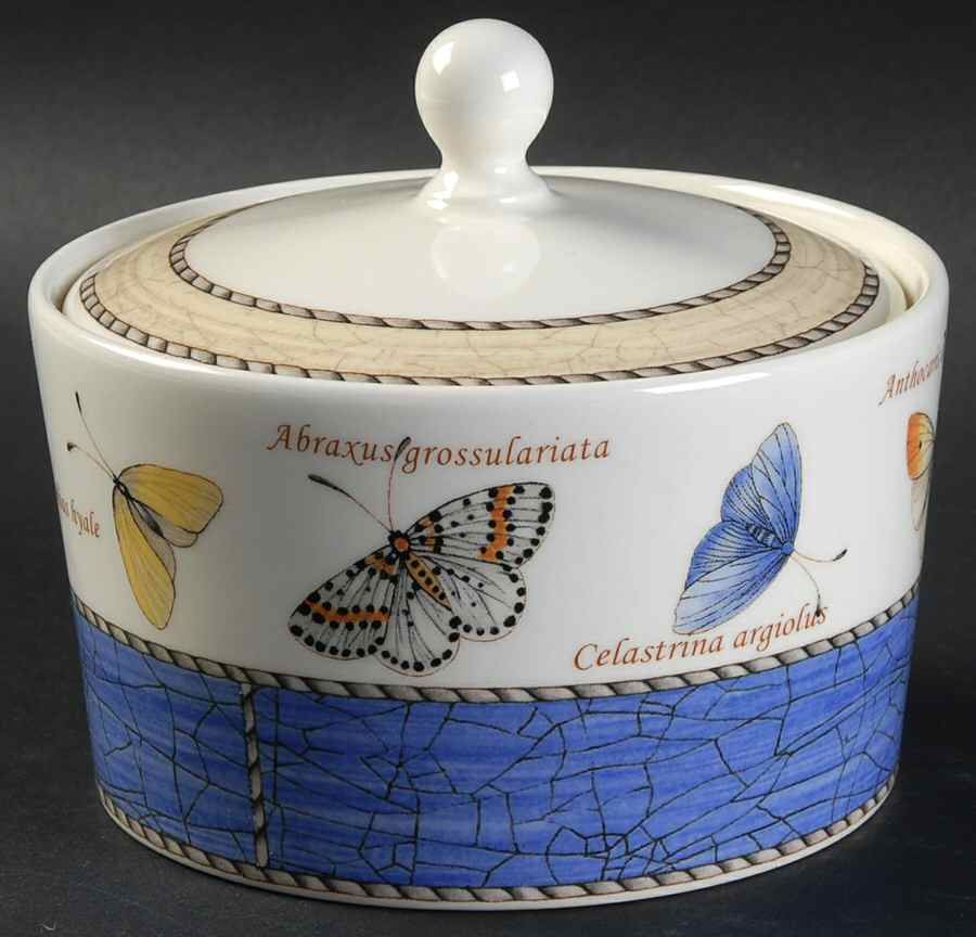 Sarah's Garden Sugar Bowl & Lid by Wedgwood-1