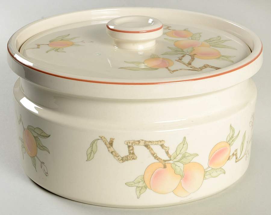 Peach 3 Quart Round Covered Casserole by Wedgwood-1