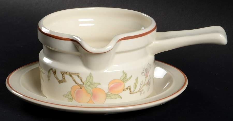 Peach Gravy Boat & Underplate by Wedgwood-1