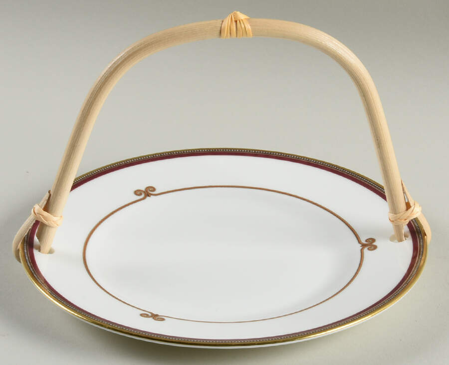 Glenmont 5 3/8"-5 5/8" Bamboo Handled Serving Plate  HC by Waterford China-1