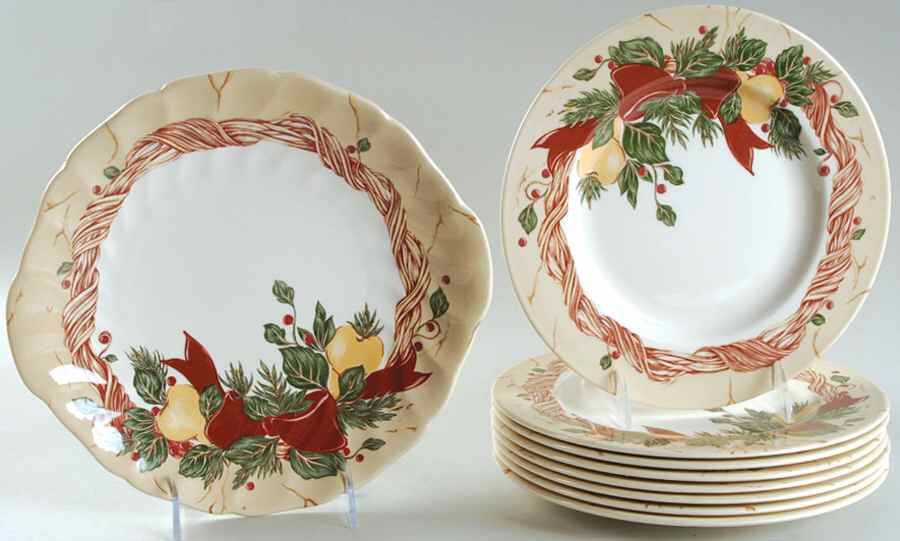 Wreath 9 Piece Dessert Set by Wedgwood-1