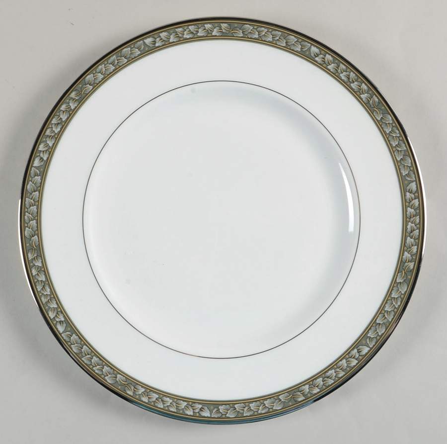 Laurel Dinner Plate by Waterford China-1