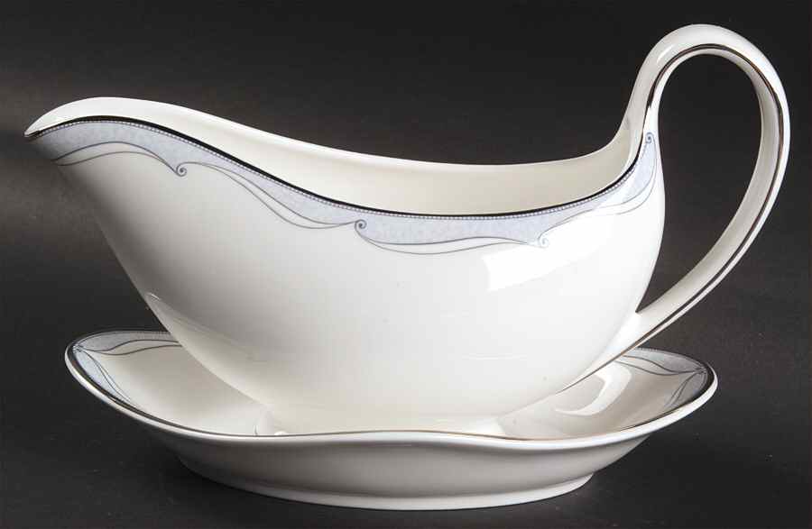 Venice Gravy Boat & Underplate by Wedgwood-1