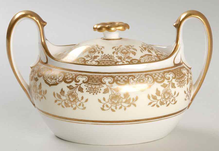 Y3966 Sugar Bowl & Lid by Wedgwood-1