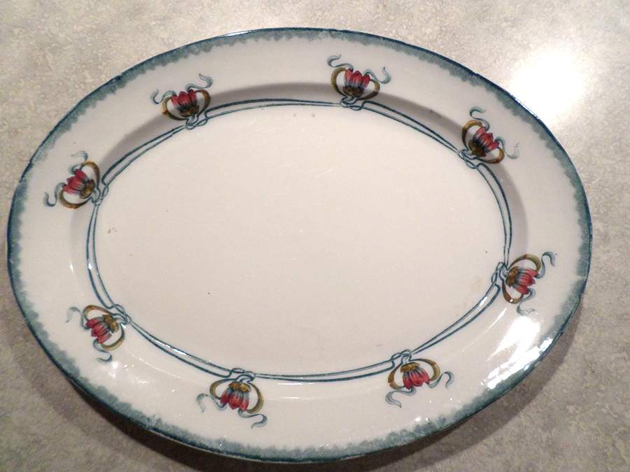 York 14" Oval Serving Platter by Wood & Sons-1