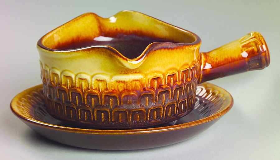 Sierra Gravy Boat & Underplate by Wedgwood-1