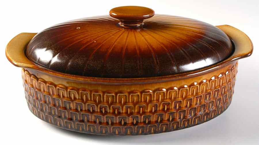 Sierra 2 Quart Oval Covered Casserole by Wedgwood-1
