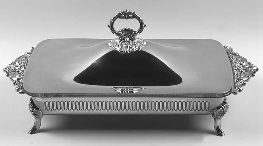 Baroque (Silverplate, Hollowware, Older) Bake and Serve Buffet Dish with Liner by Wallace Silver-1