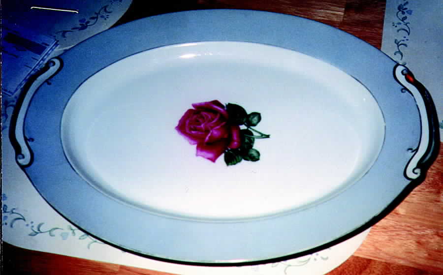 10054 13" Oval Serving Platter by Wako-1