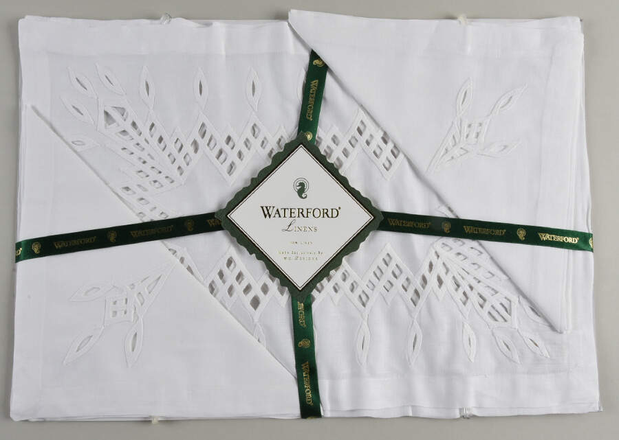 Lismore Platinum (Set of 2) Linen Placemat and Napkin Set by Waterford China-1