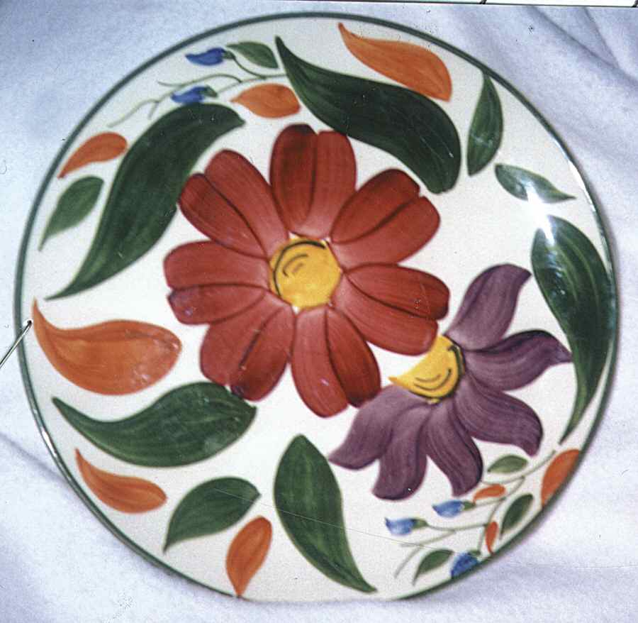 WAD2 Dinner Plate by Wade (England)-1