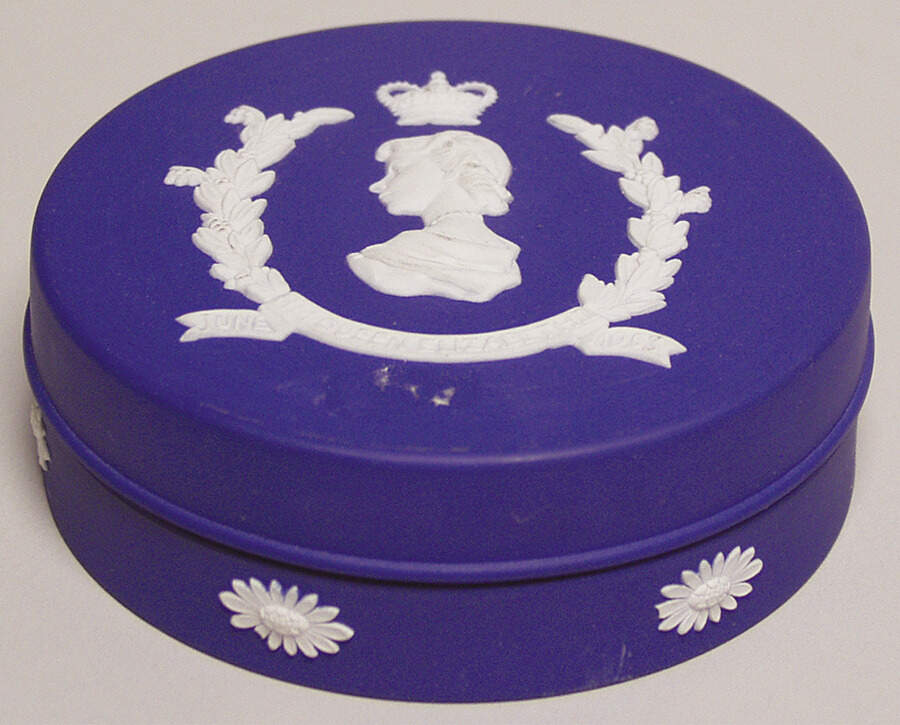 Queen Elizabeth on Royal Blue Jasperware Round Box & Lid by Wedgwood-1