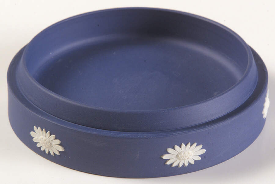 Queen Elizabeth on Royal Blue Jasperware Round Box No Lid by Wedgwood-1