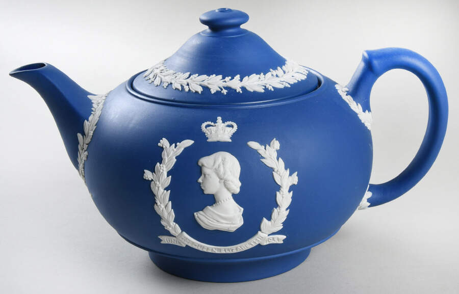Queen Elizabeth on Royal Blue Jasperware Teapot & Lid by Wedgwood-1