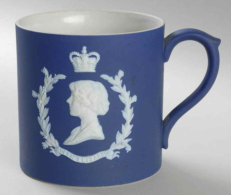 Queen Elizabeth on Royal Blue Jasperware Grandmug by Wedgwood-1