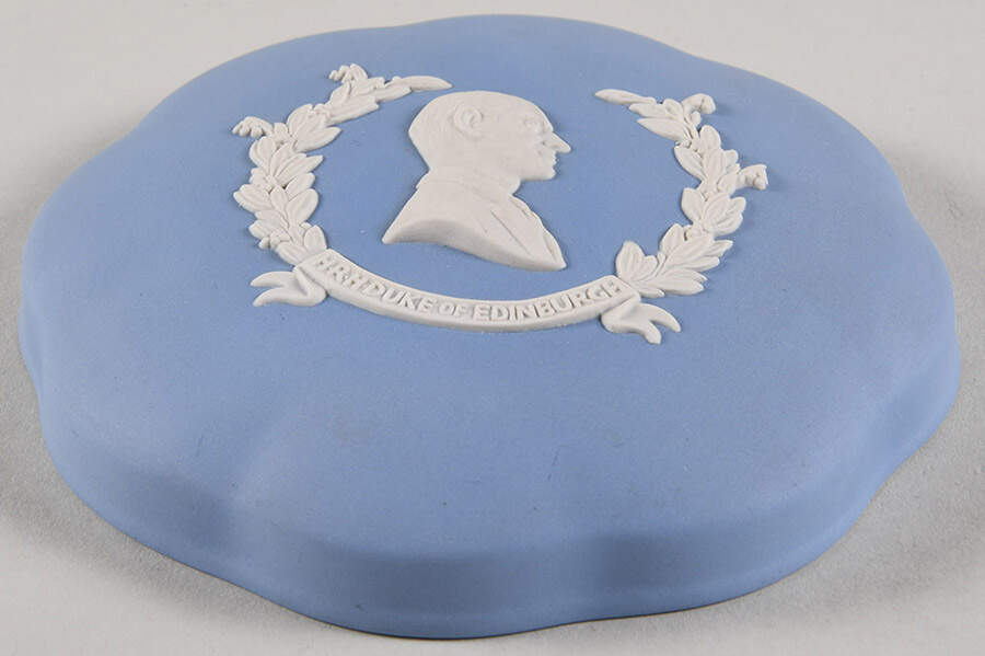 Queen Elizabeth II on Lavender Jasperware Lid for Large Scalloped Candy Box by Wedgwood-1