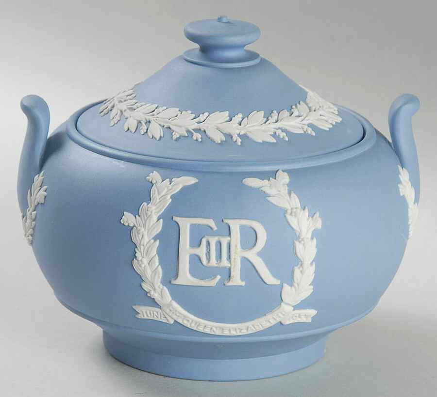 Queen Elizabeth II on Lavender Jasperware Sugar Bowl & Lid by Wedgwood-1