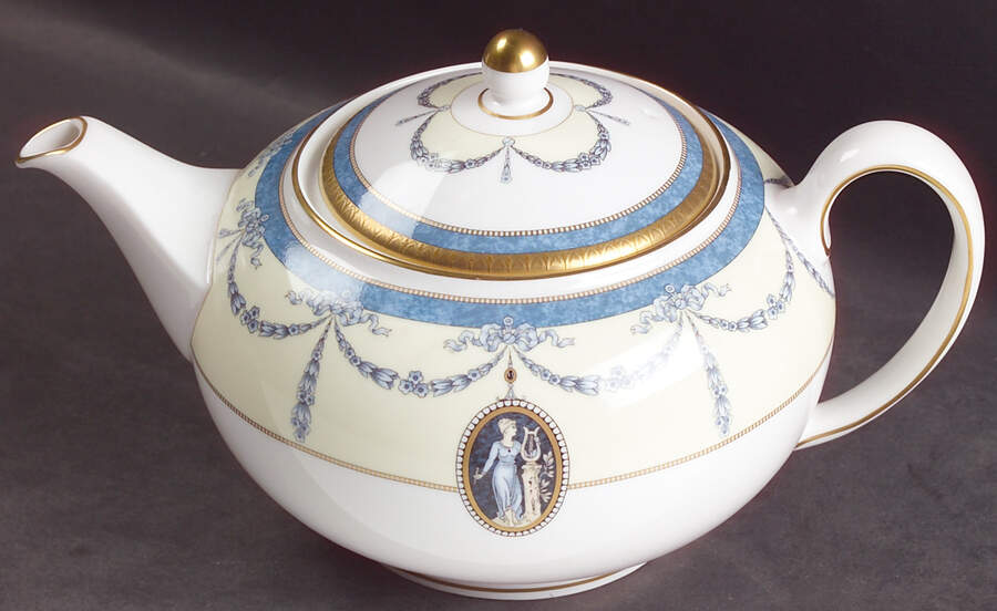 Madeleine Teapot & Lid by Wedgwood-1