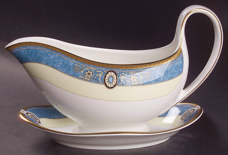 Madeleine Gravy Boat & Underplate by Wedgwood-1