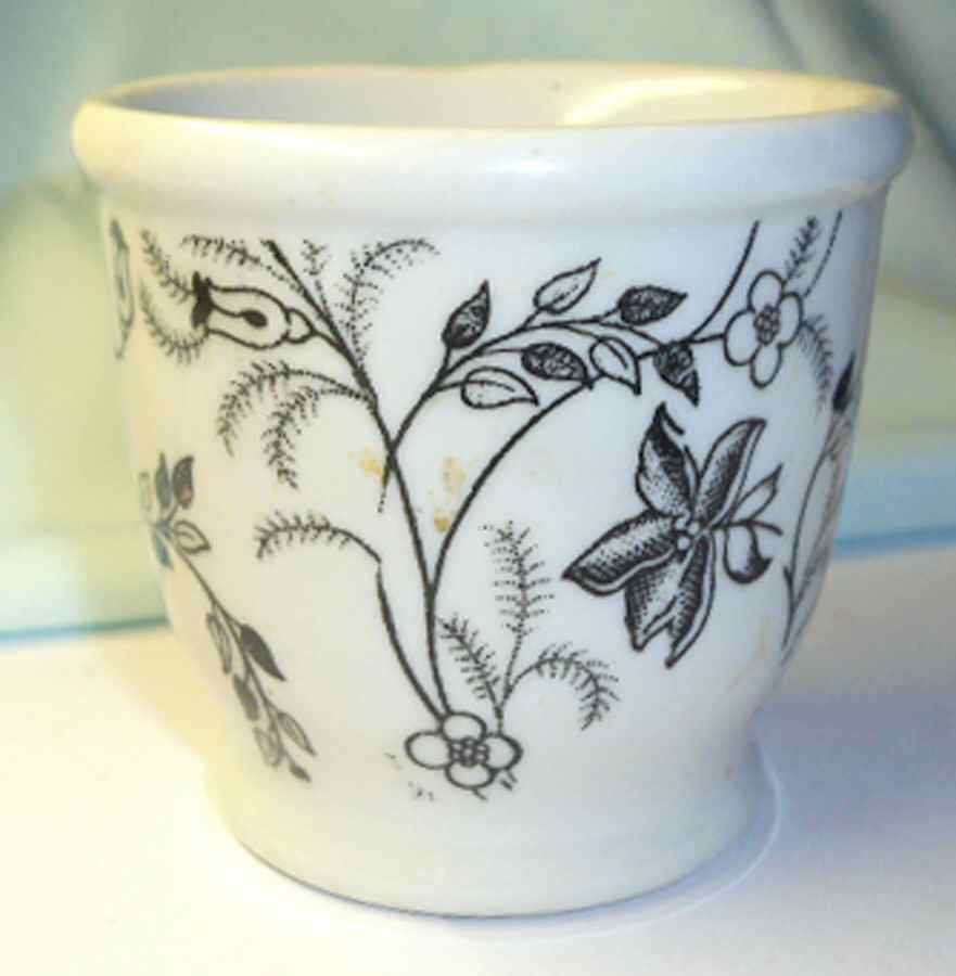 WLS5 Single Egg Cup by Wellsville-1