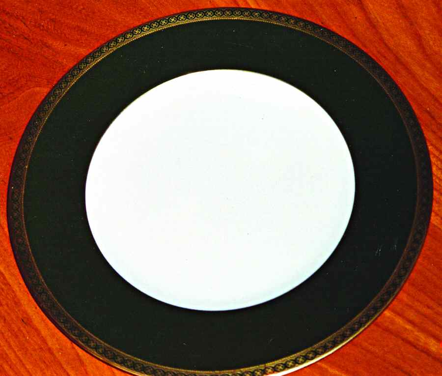 Ulander Powder Dark Green Dinner Plate by Wedgwood-1