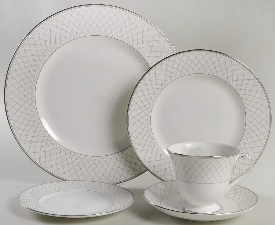 Crosshaven Platinum 40 Piece Estate Set by Waterford China-1