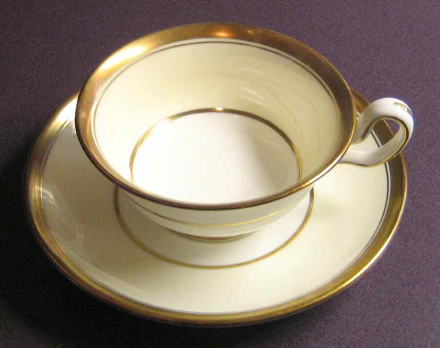 WW129 Footed Cup & Saucer Set by Wedgwood-1