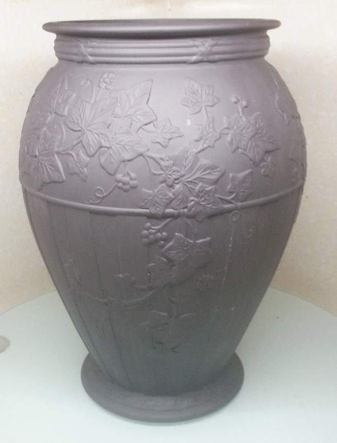 Doric Black Jasperware Statement Vase by Wedgwood-1