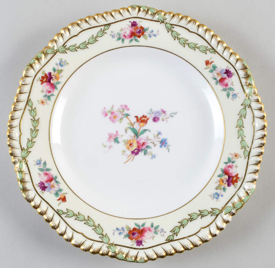 X5684 Dinner Plate by Wedgwood-1