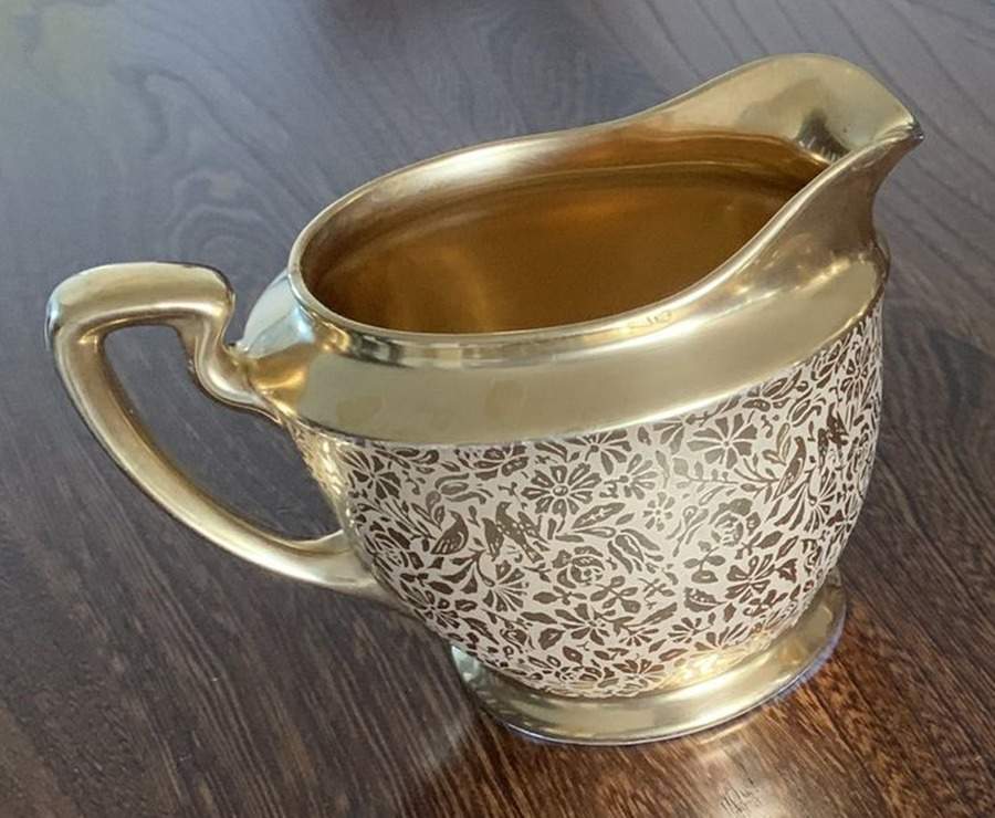 Doves, Roses and Daisies Creamer by Wheeling Decorating-1