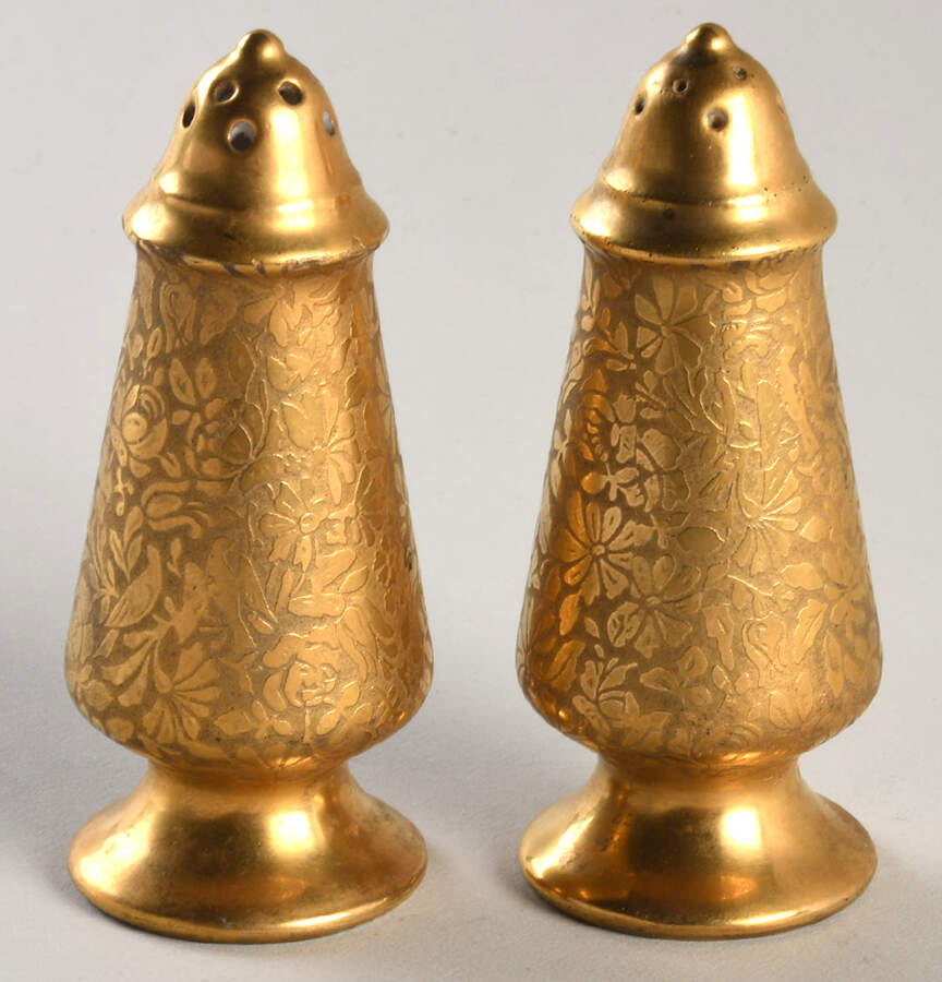 Doves, Roses and Daisies Salt & Pepper Set by Wheeling Decorating-1