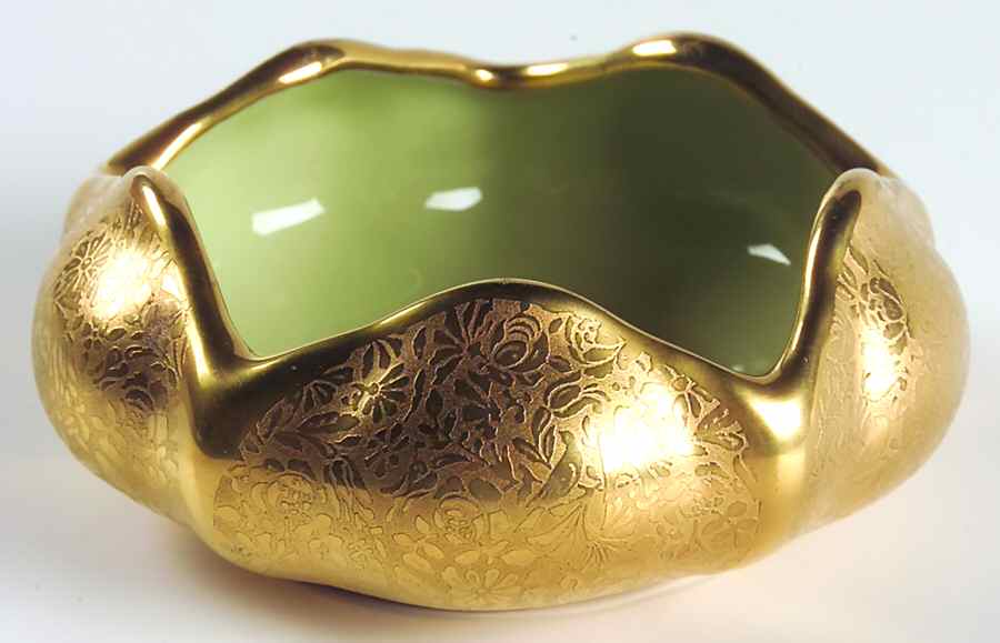 Doves, Roses and Daisies 4" Lotus Bowl by Wheeling Decorating-1