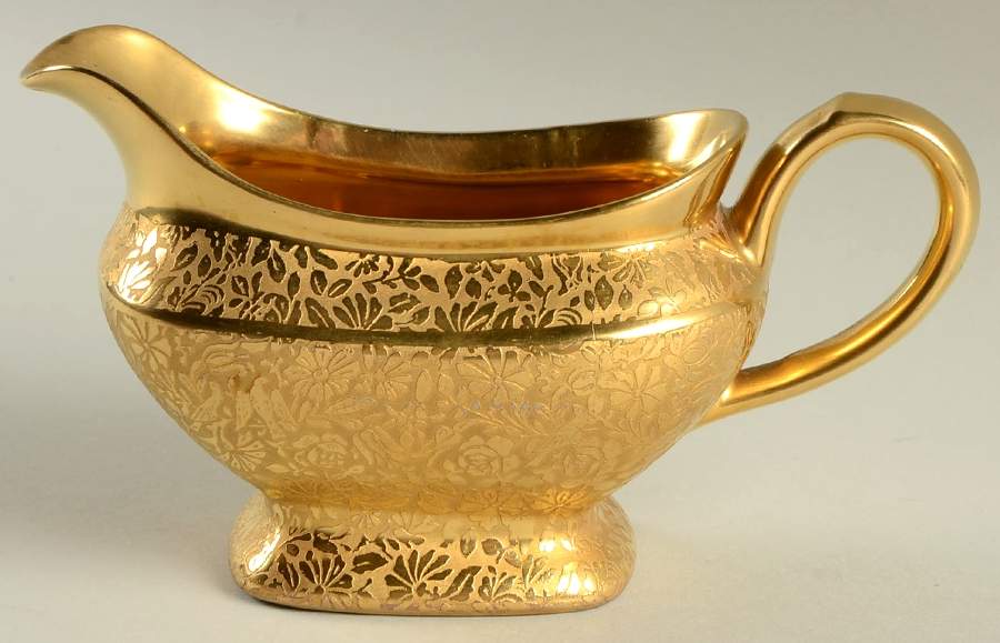 Doves, Roses and Daisies Creamer by Wheeling Decorating-1