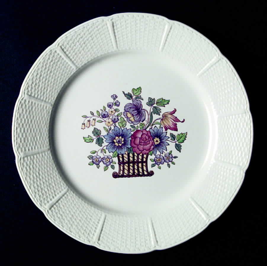 AK9658 Luncheon Plate by Wedgwood-1