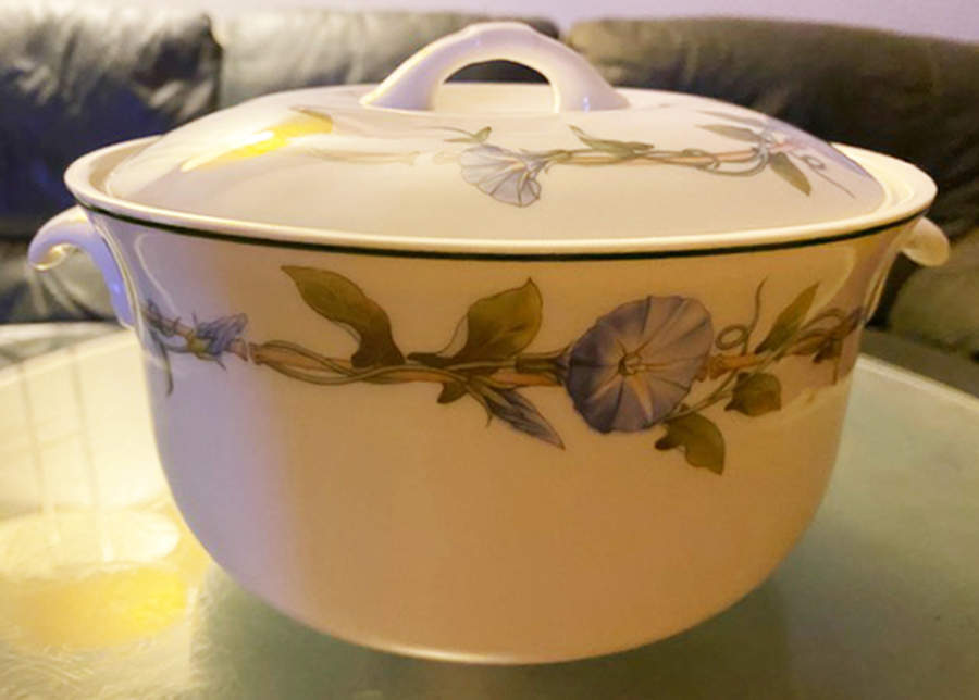 Blue Delphi 2 Qt Round Covered Casserole by Wedgwood-1