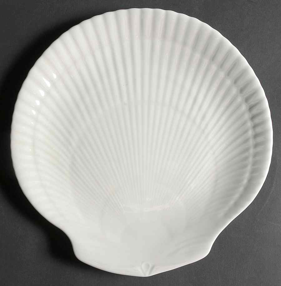 Nautilus Lustre Dinner Plate by Wedgwood-1