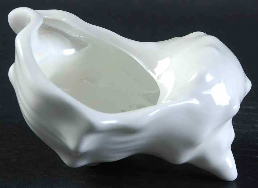 Nautilus Lustre Shell by Wedgwood-1