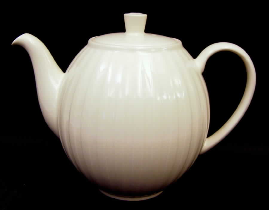 Weekday Weekend Dysart(Cream) Teapot & Lid by Wedgwood-1