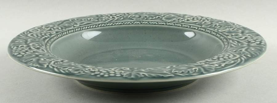 English Terrace Foliage 10" Individual Pasta Bowl by Wedgwood-1