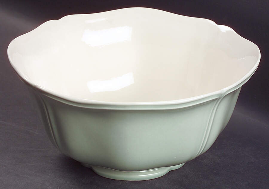 Queen's Plain Green 9" Salad Serving Bowl by Wedgwood-1