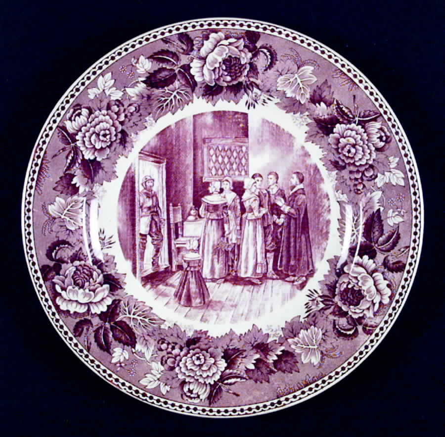 The Longfellow Series Mulberry Luncheon Plate by Wedgwood-1