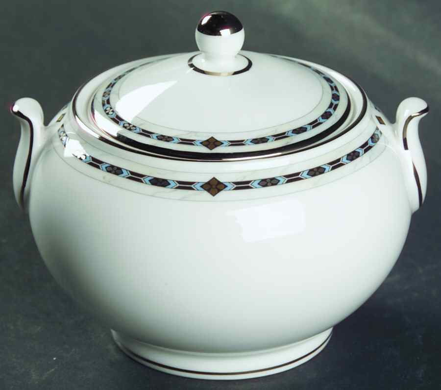 Guinevere 146 Shape Sugar Bowl & Lid by Wedgwood-1