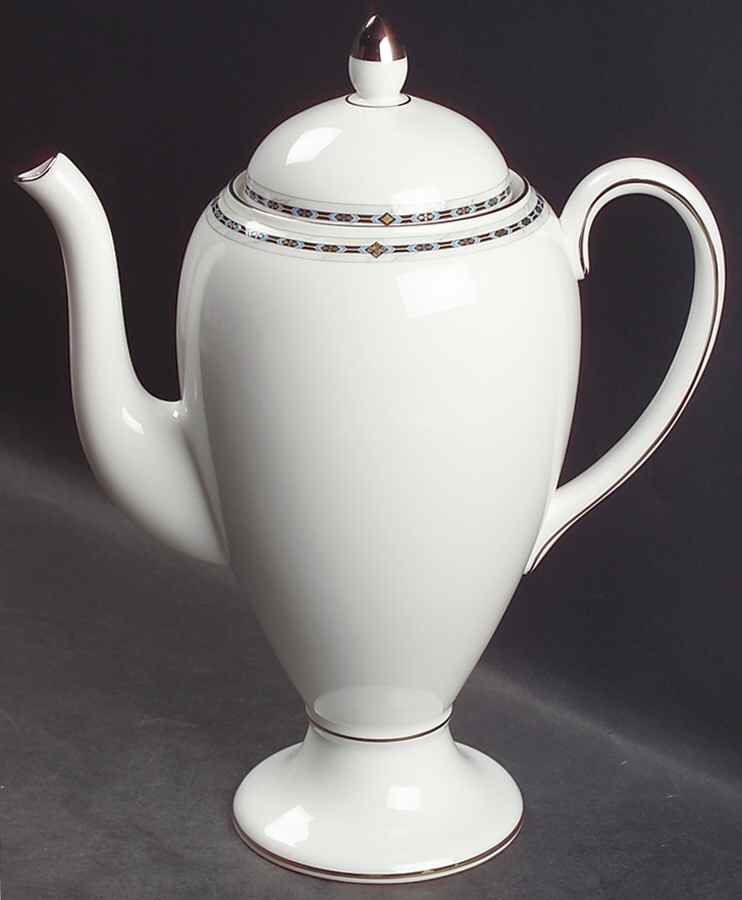 Guinevere Coffee Pot & Lid by Wedgwood-1