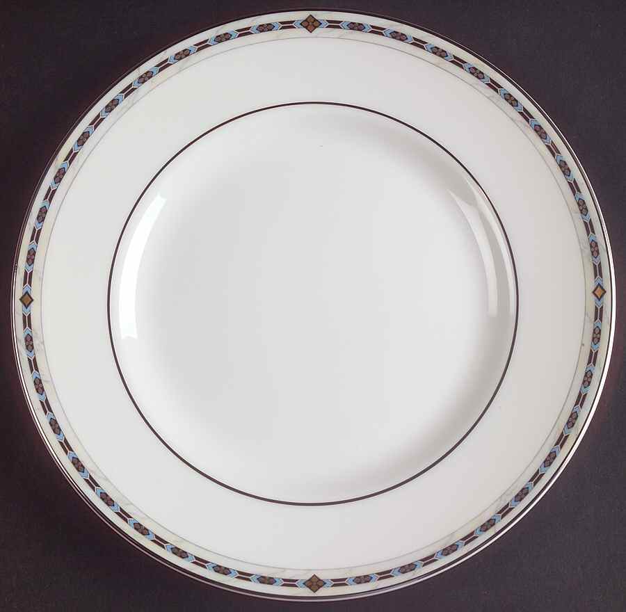 Guinevere Dessert/Pie Plate by Wedgwood-1