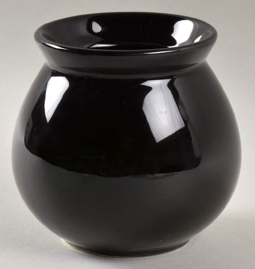 Fun Factory Freestyle Black (Germany) Sugar Bowl No Lid by Waechtersbach-1
