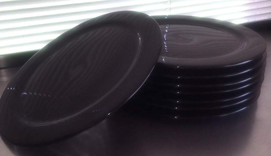 Fun Factory Freestyle Black (Germany) Service Plate (Charger) by Waechtersbach-1