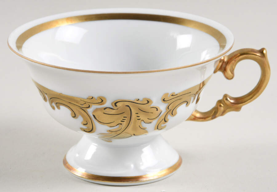 WAV19 Footed Cup by Wawel-1