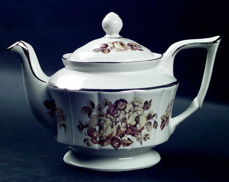 5851 Teapot & Lid by Arthur Wood-1