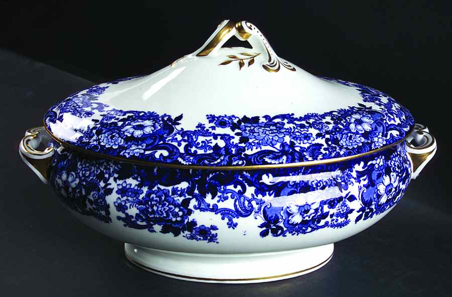 X3890 Tureen &  Lid by Wedgwood-1